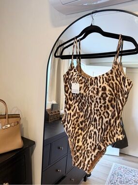MONDAY Swimwear Bahamas Leopard One Piece